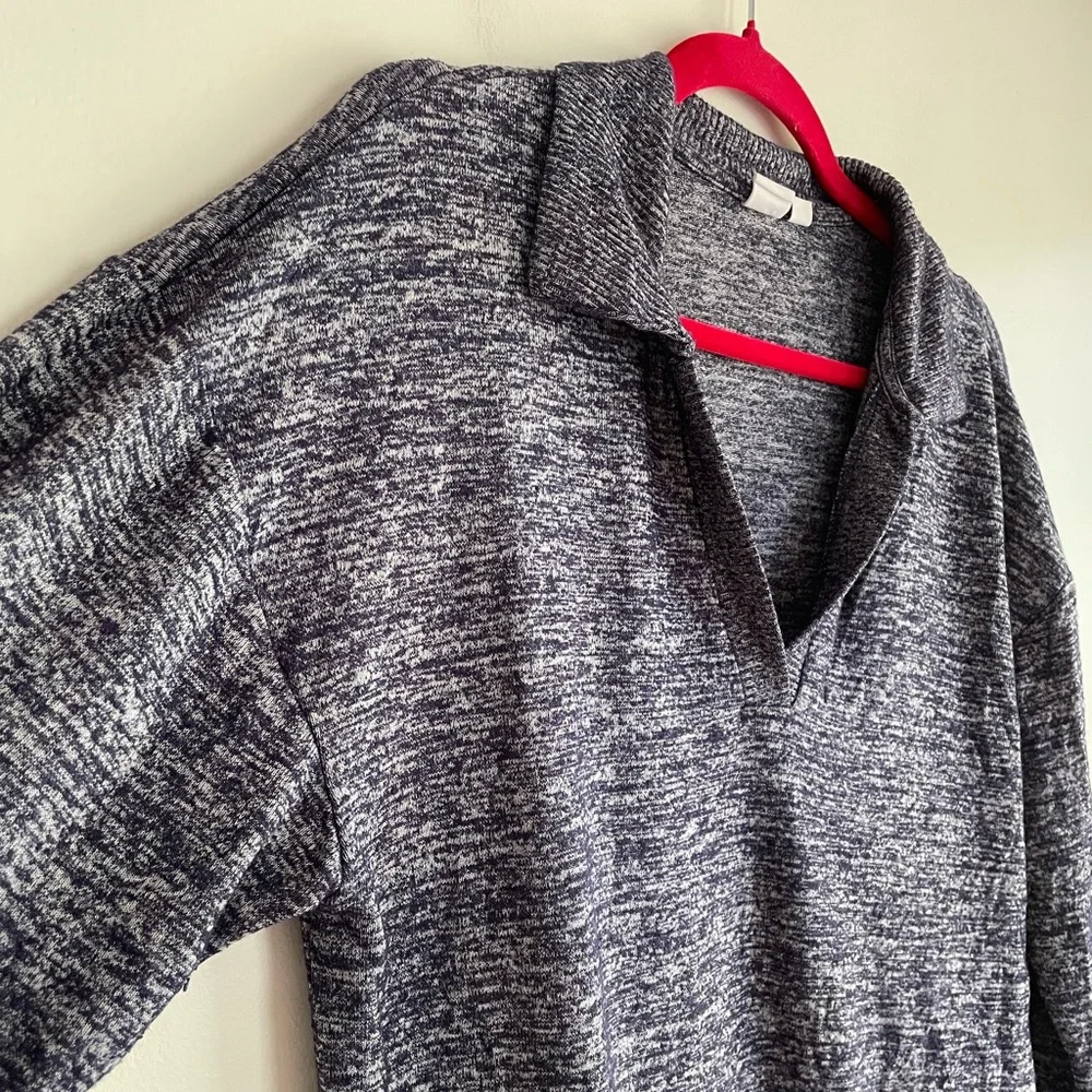 GAP Women's Navy Blue Johnny Collar V Neck Sweater Size M